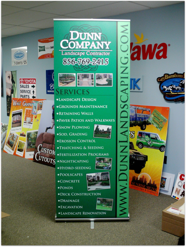 retractable banner stand