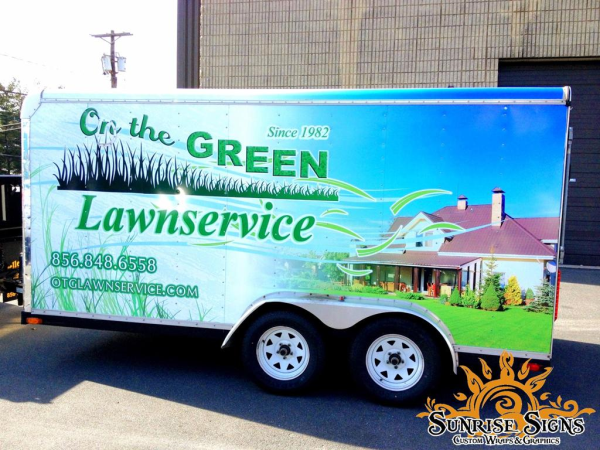 Auto graphics advertising for landcapers
